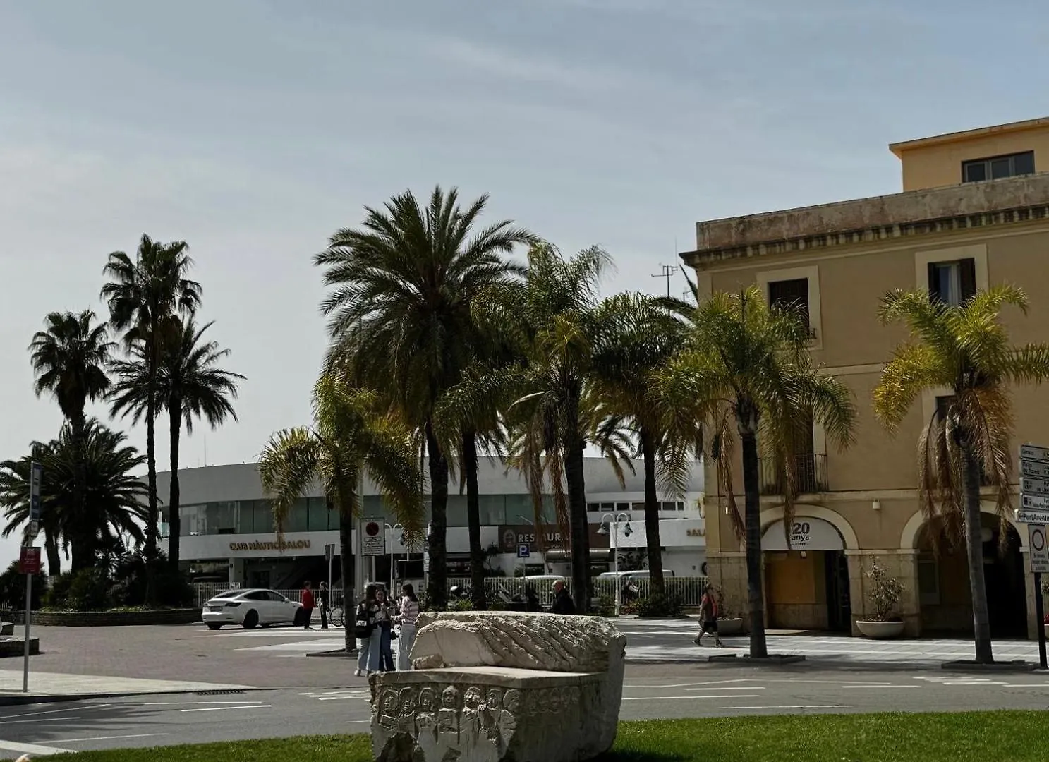 Salou Playa Poniente contacts